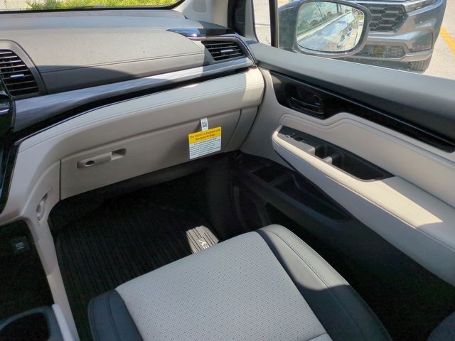 2026 Honda Odyssey Elite photo 14