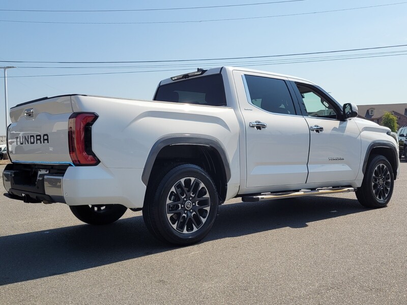 2023 Toyota Tundra Limited CrewMax photo 3