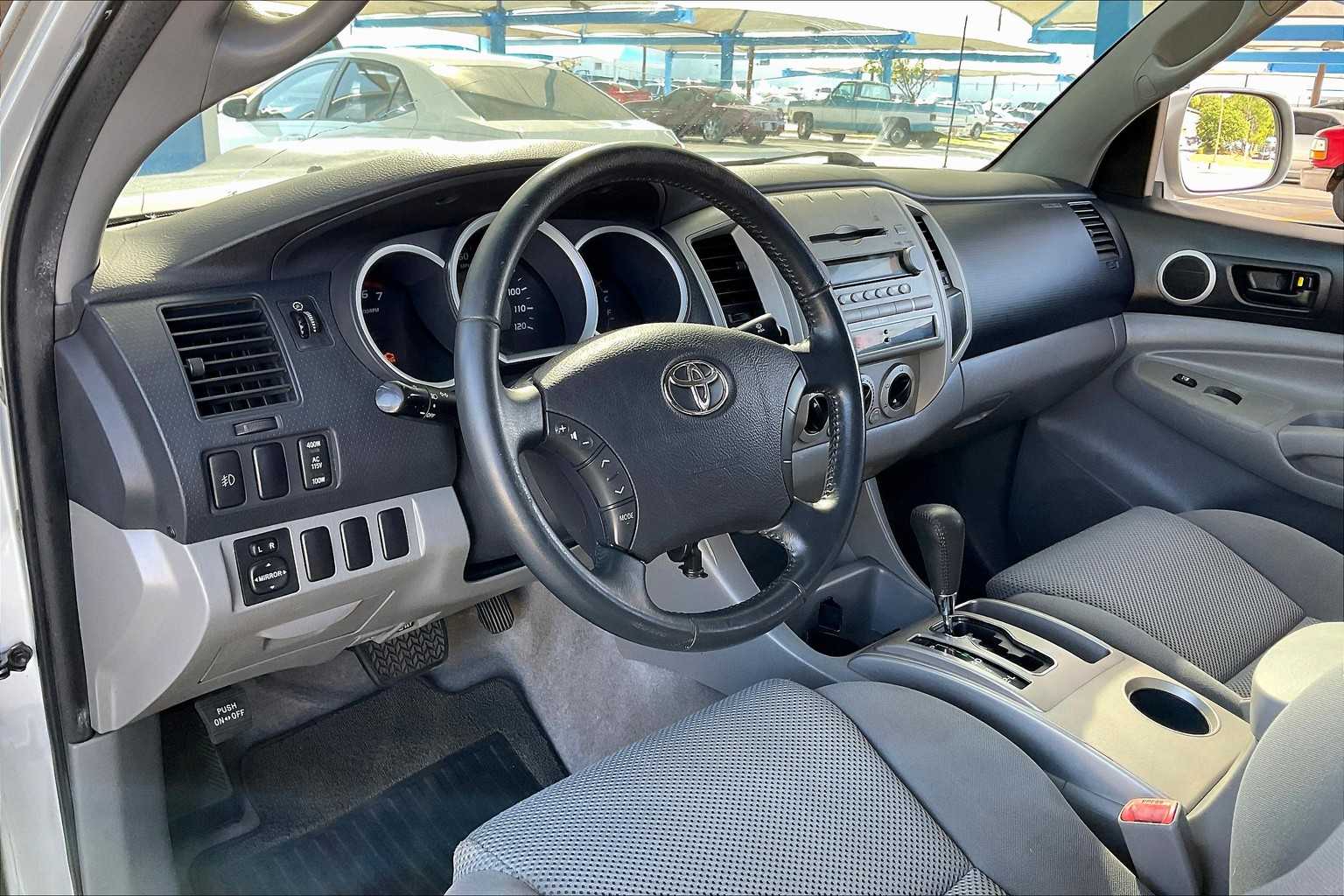 2007 Toyota Tacoma PreRunner photo 17