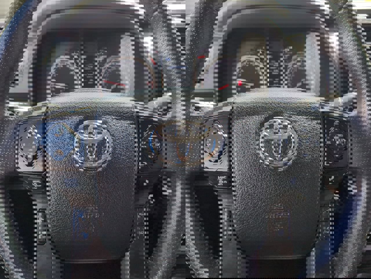 2020 Toyota 4Runner Base photo 15