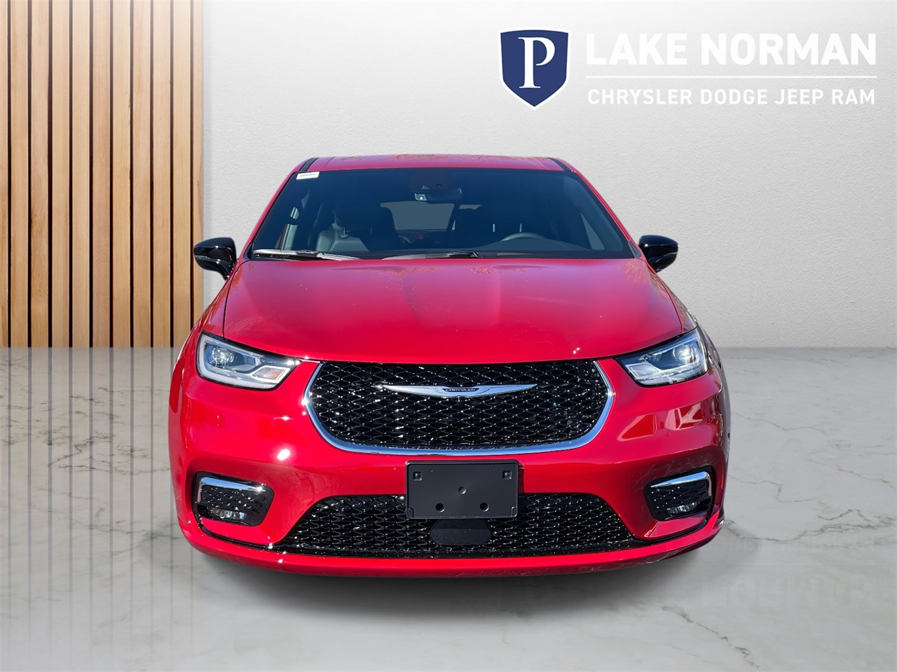 2026 Chrysler Pacifica photo 3