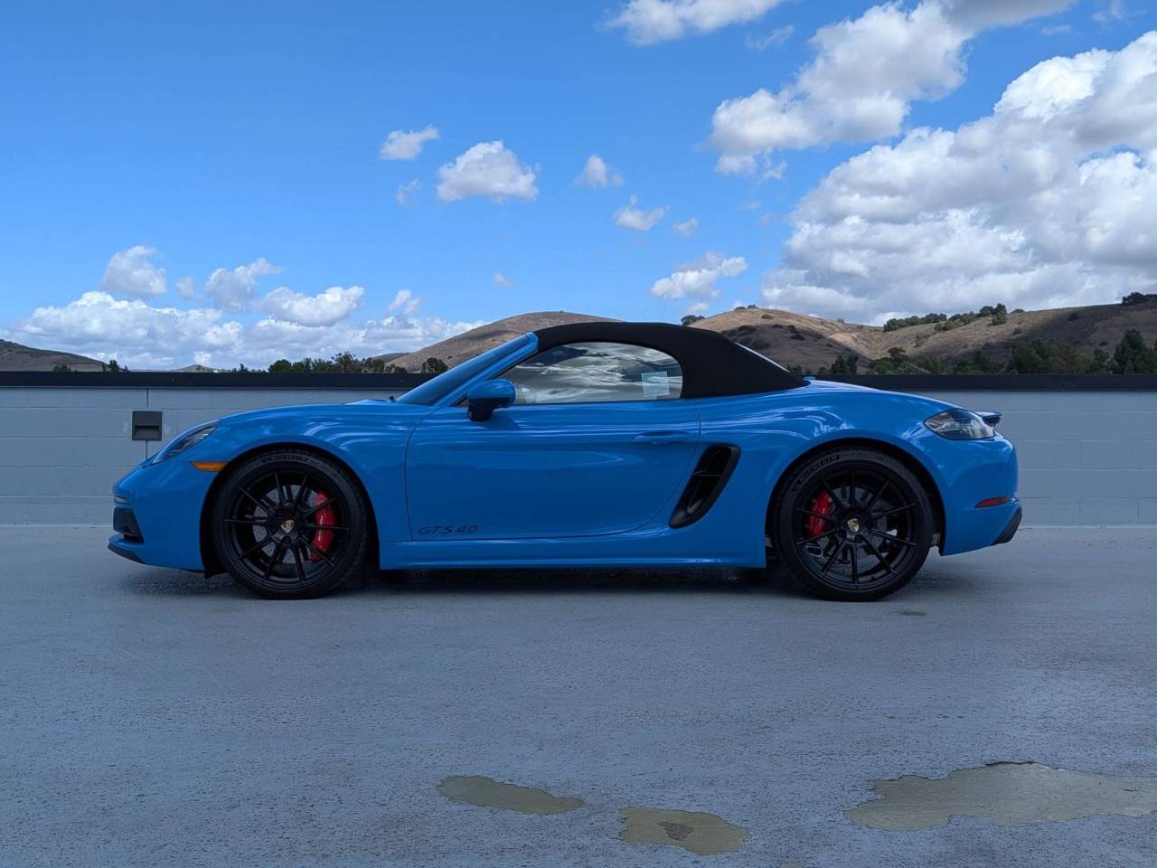 2024 Porsche Boxster GTS 4.0 photo 2