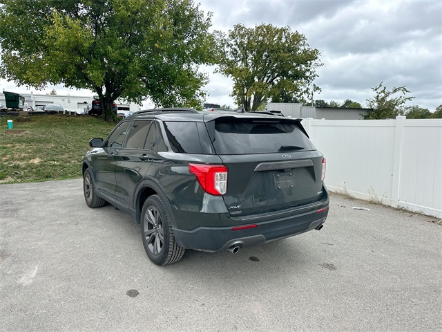 2022 Ford Explorer XLT photo 3