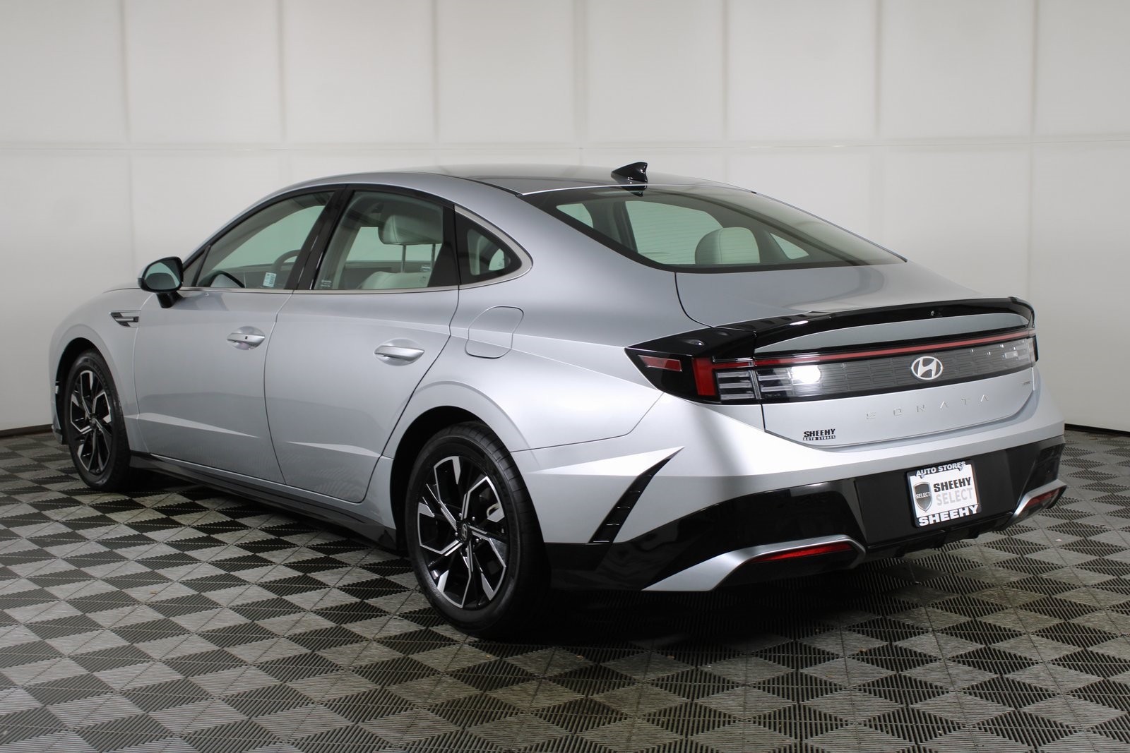 2024 Hyundai Sonata SEL photo 4