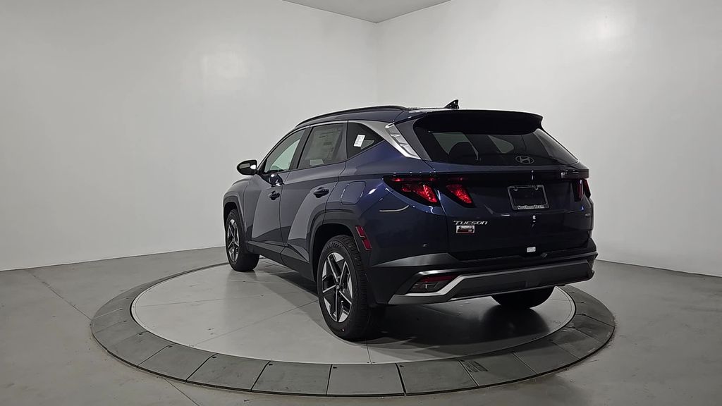 2026 Hyundai Tucson SEL photo 3