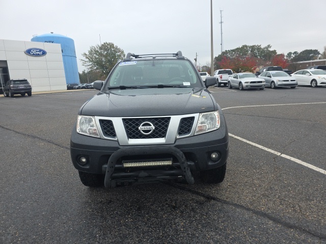 2013 Nissan Frontier PRO-4X photo 2