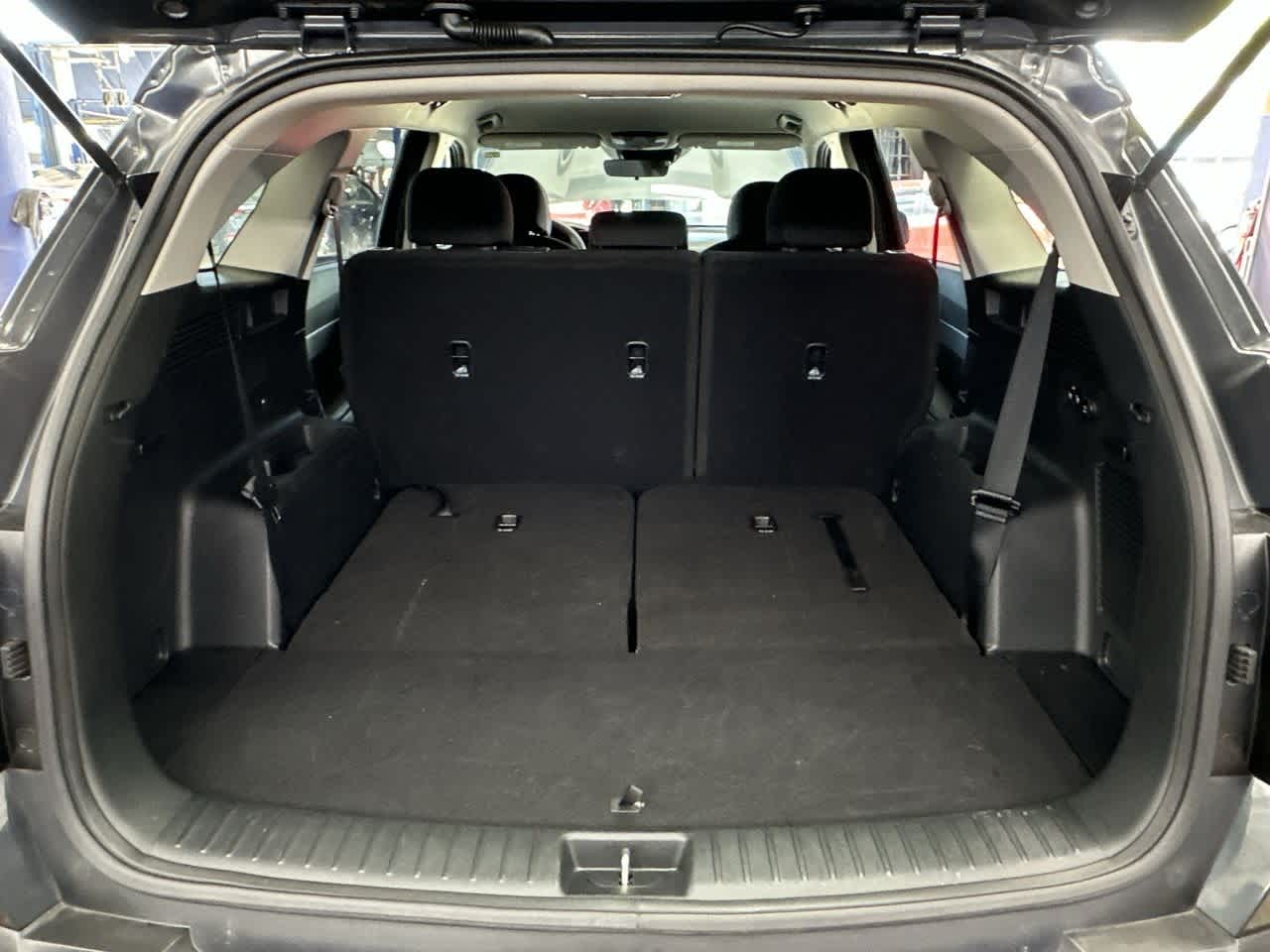 2023 Kia Sorento LX photo 23