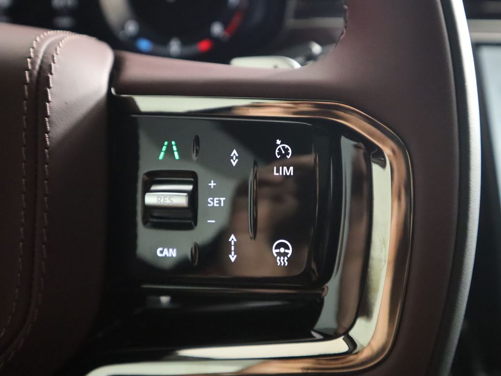 2025 Land Rover Range Rover Sport SE photo 10
