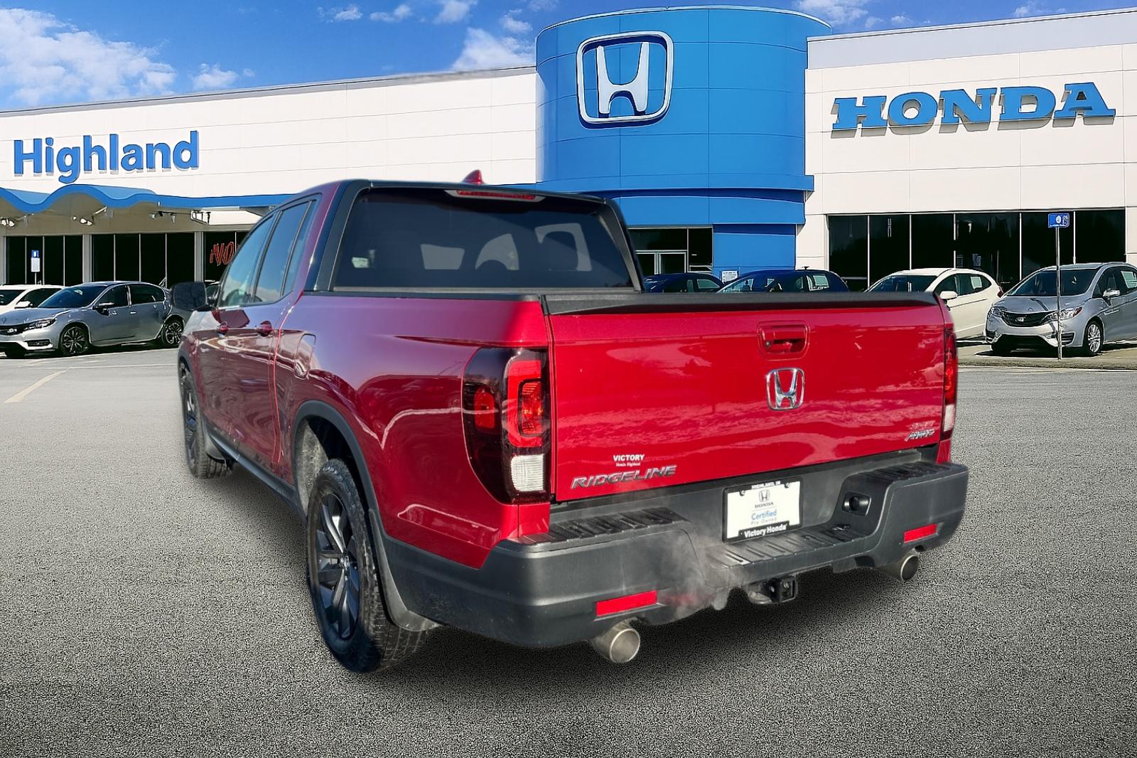2021 Honda Ridgeline Sport photo 3