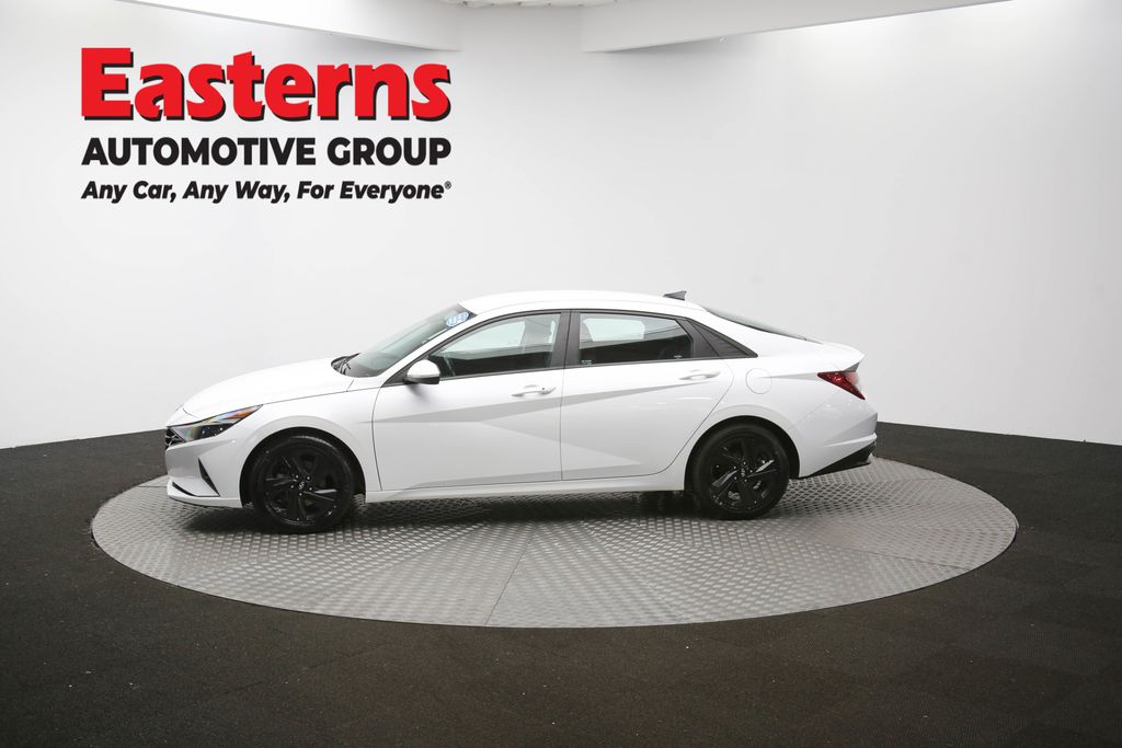 2022 Hyundai Elantra SEL Convenience photo 49