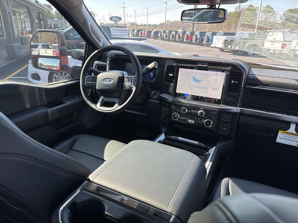 2025 Ford F-250 Lariat photo 13