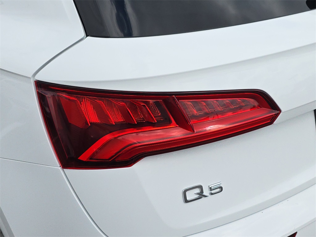 2018 Audi Q5 2.0T Premium Plus photo 30