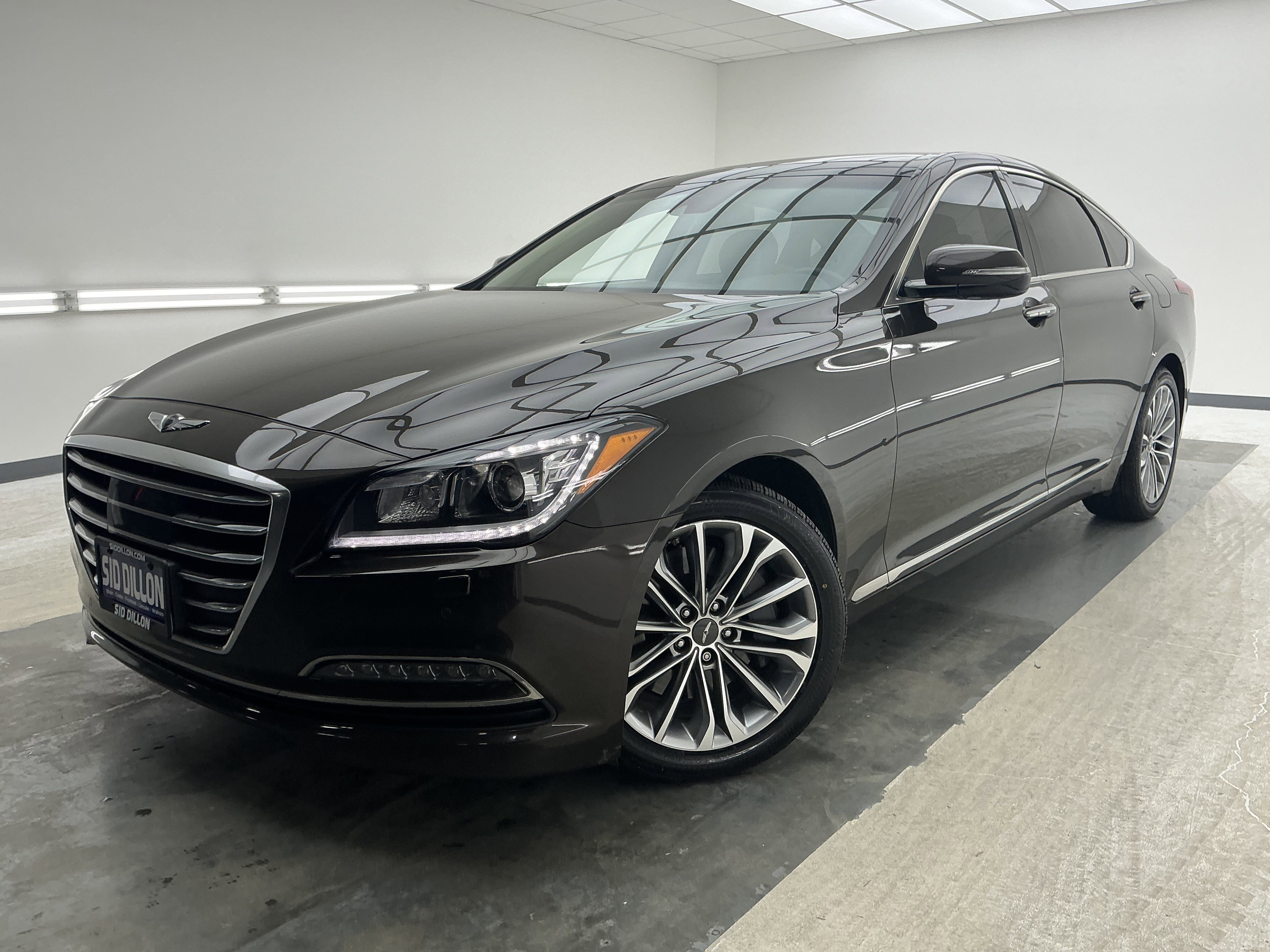 2017 GENESIS G80 Base's photo