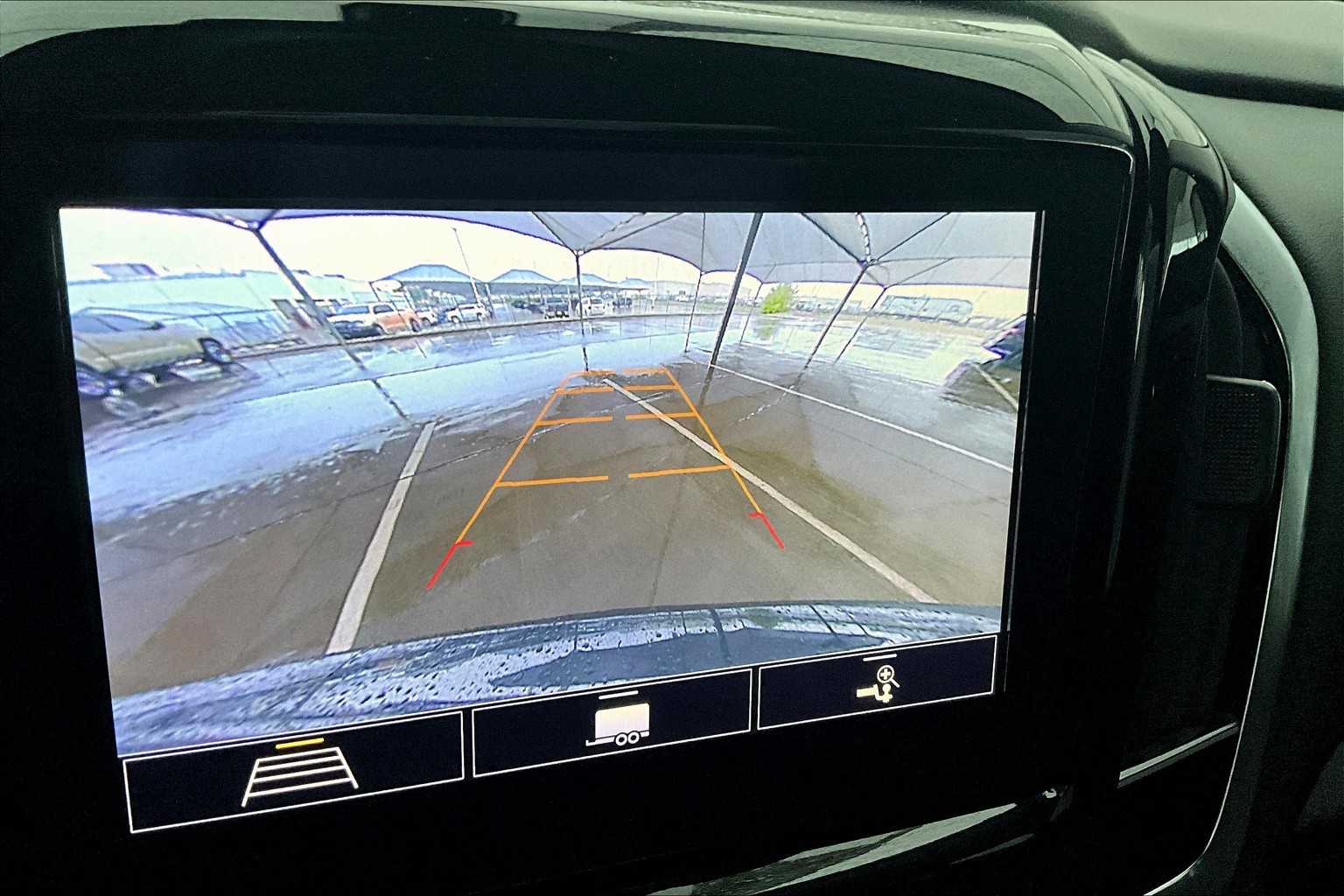 2021 Chevrolet Traverse Cloth photo 23