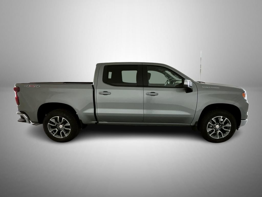 2026 Chevrolet Silverado 1500 LT photo 4