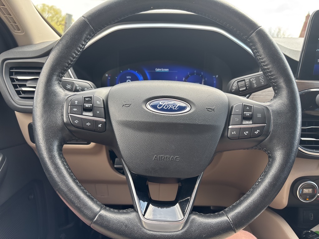 2020 Ford Escape Titanium photo 10
