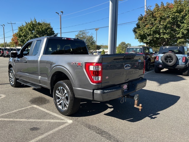 2022 Ford F-150 XL photo 3