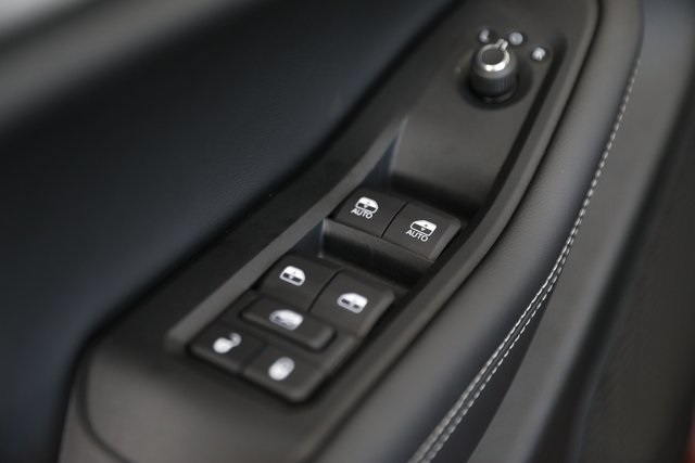 2025 Jeep Grand Cherokee Limited photo 12