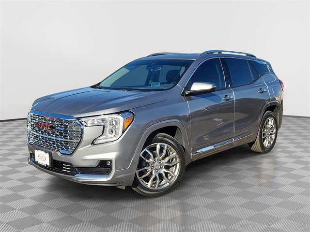 2023 GMC Terrain Denali's photo