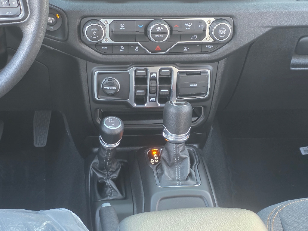 2026 Jeep Wrangler Sport photo 9