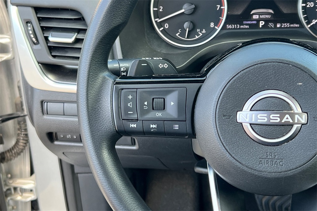 2023 Nissan Rogue SV photo 29