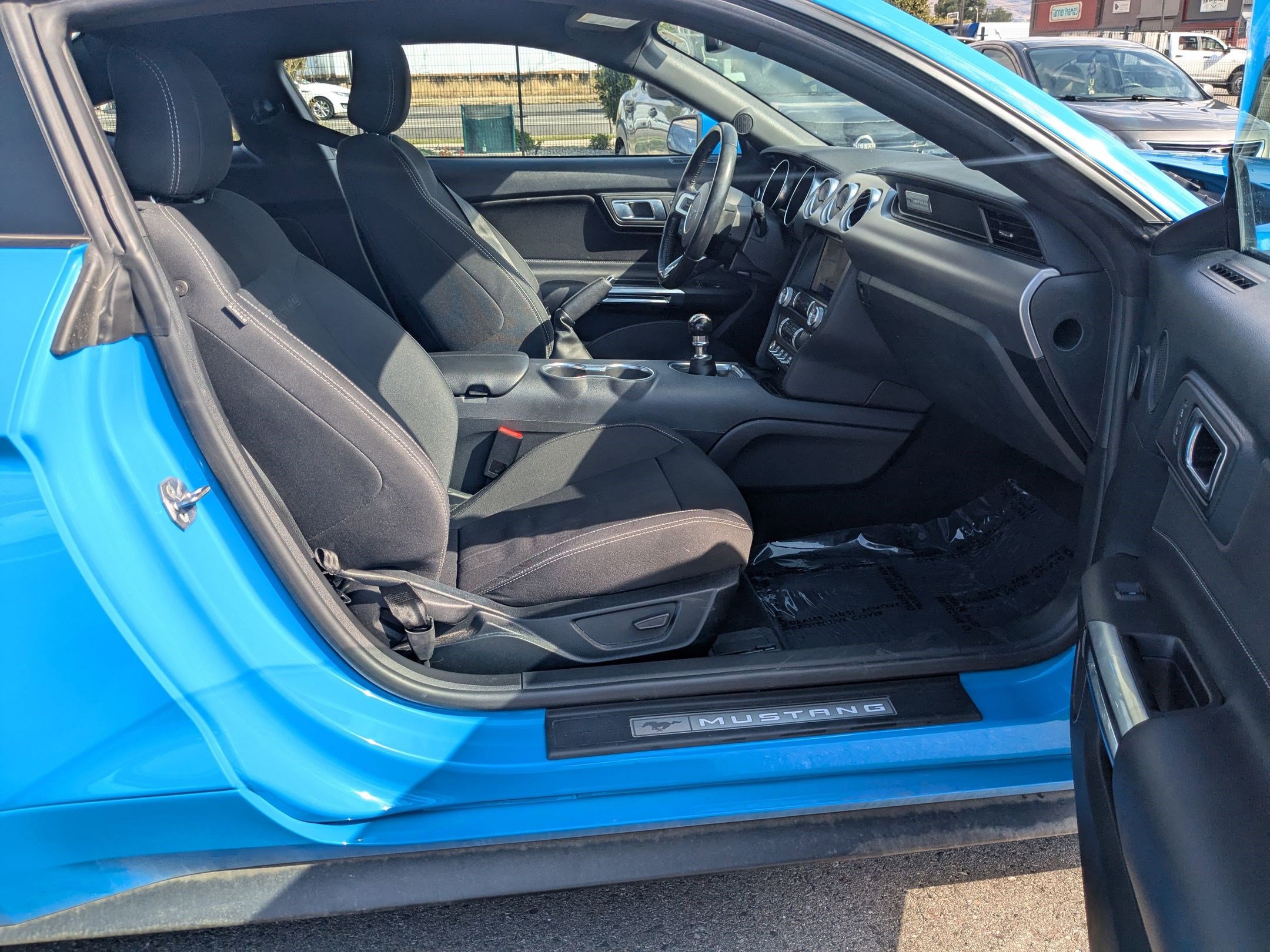 2022 Ford Mustang GT photo 28
