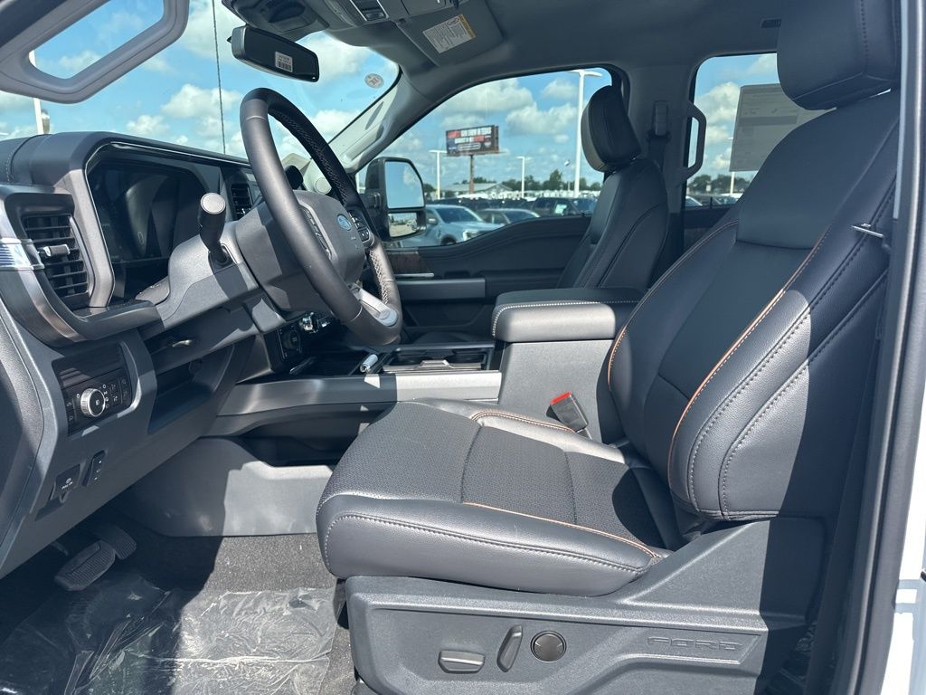 2026 Ford F-250 photo 14