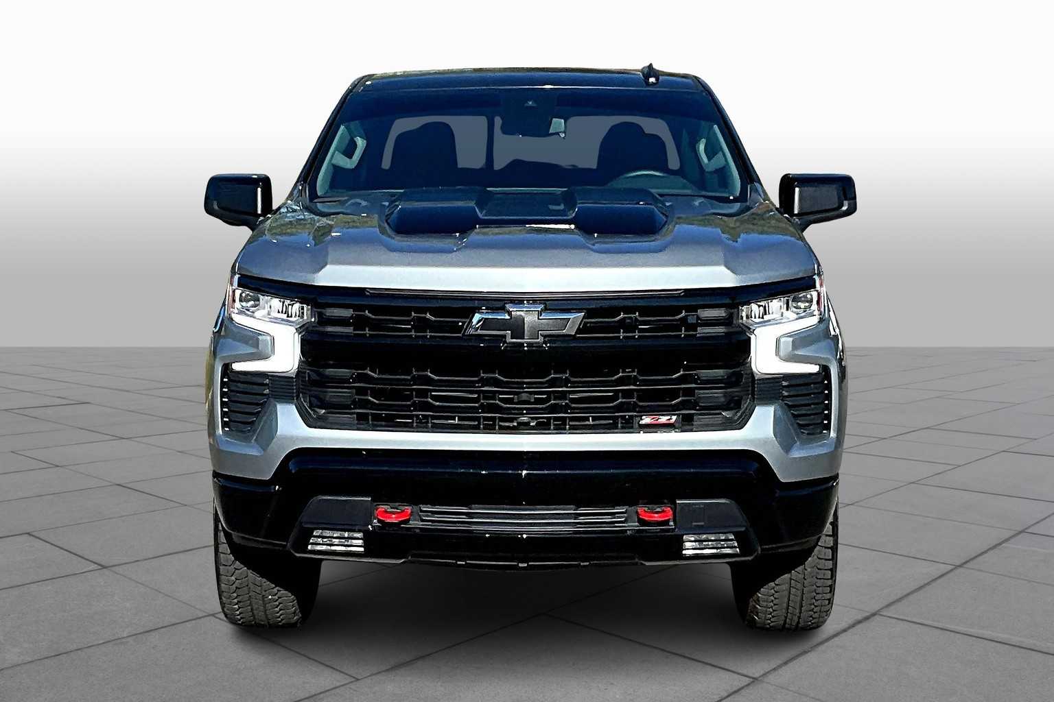 2025 Chevrolet Silverado 1500 LT Trail Boss photo 2