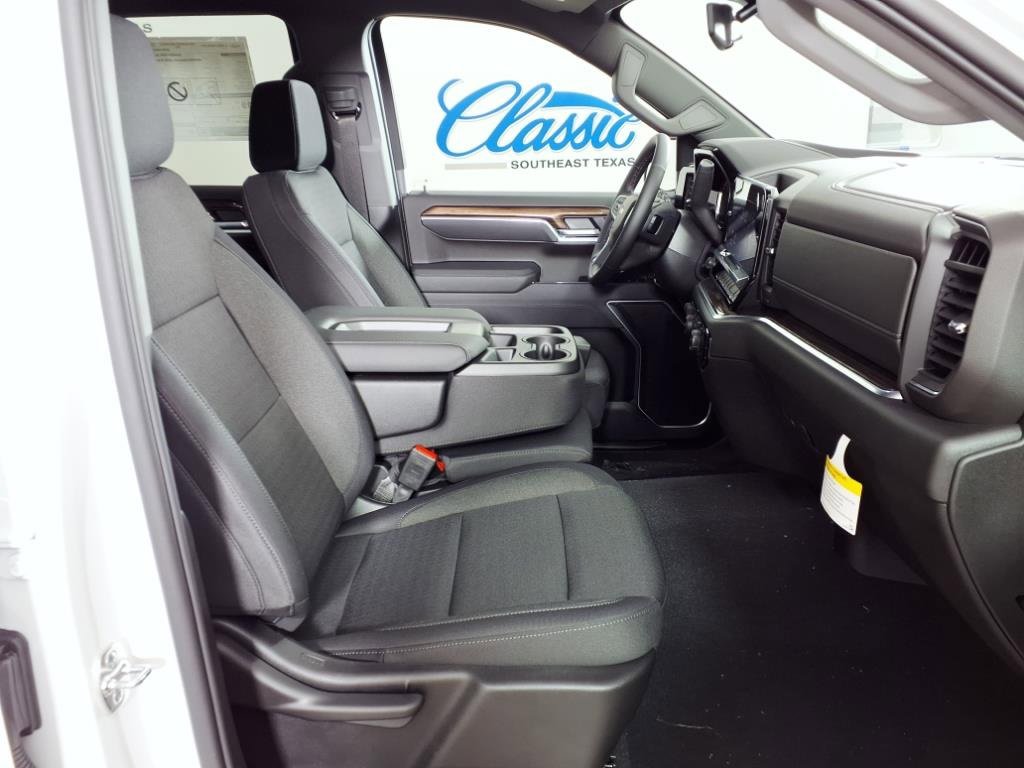 2026 Chevrolet Silverado 1500 LT photo 17