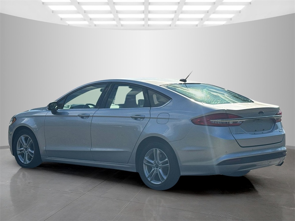 2018 Ford Fusion SE photo 4