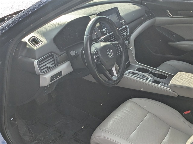 2020 Honda Accord Touring 2.0T photo 2