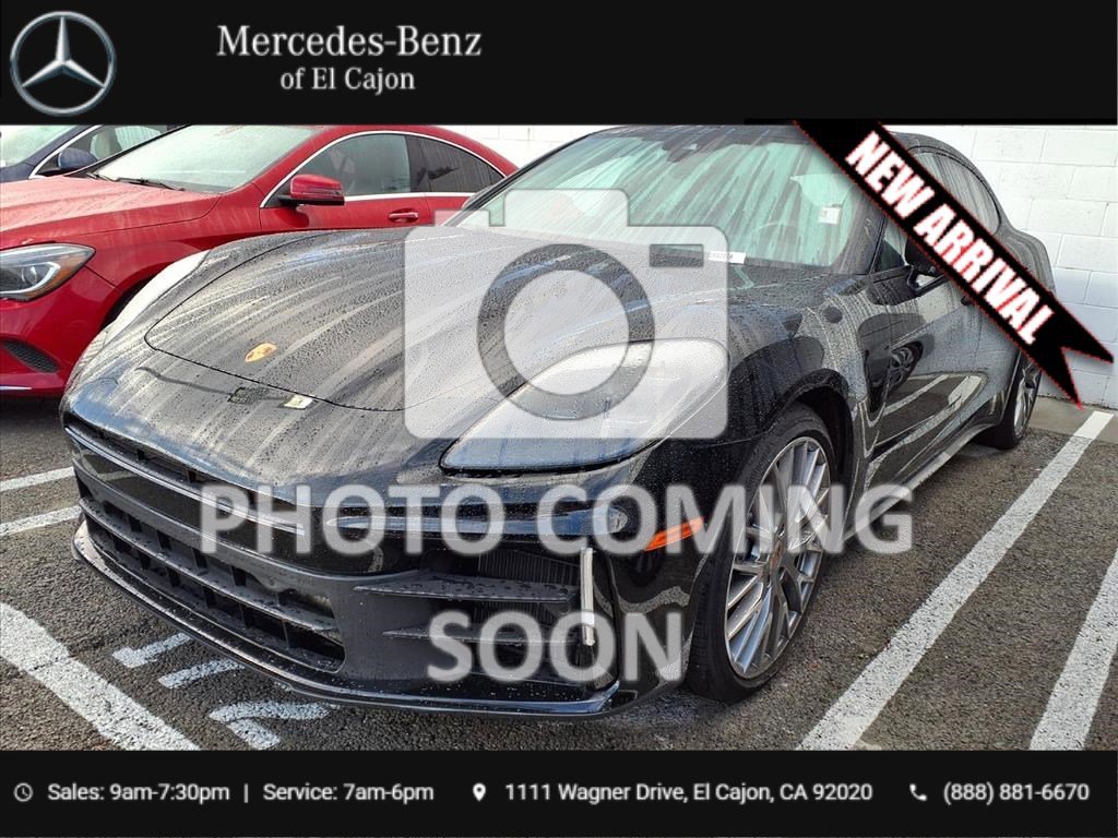 2024 Porsche Panamera Base's photo
