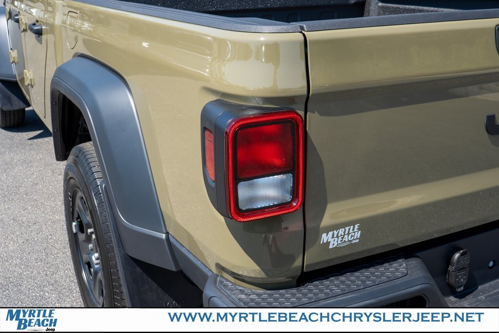 2025 Jeep Gladiator Sport photo 11