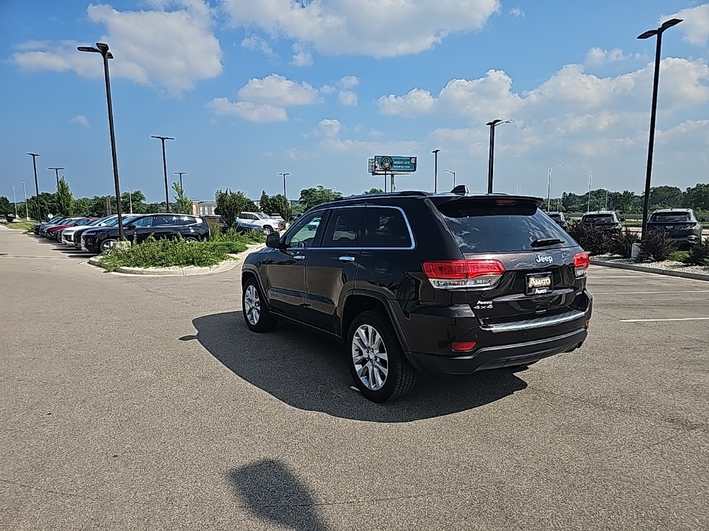 Used 2017 Jeep Grand Cherokee Limited with VIN 1C4RJFBG7HC742018 for sale in Menomonee Falls, WI