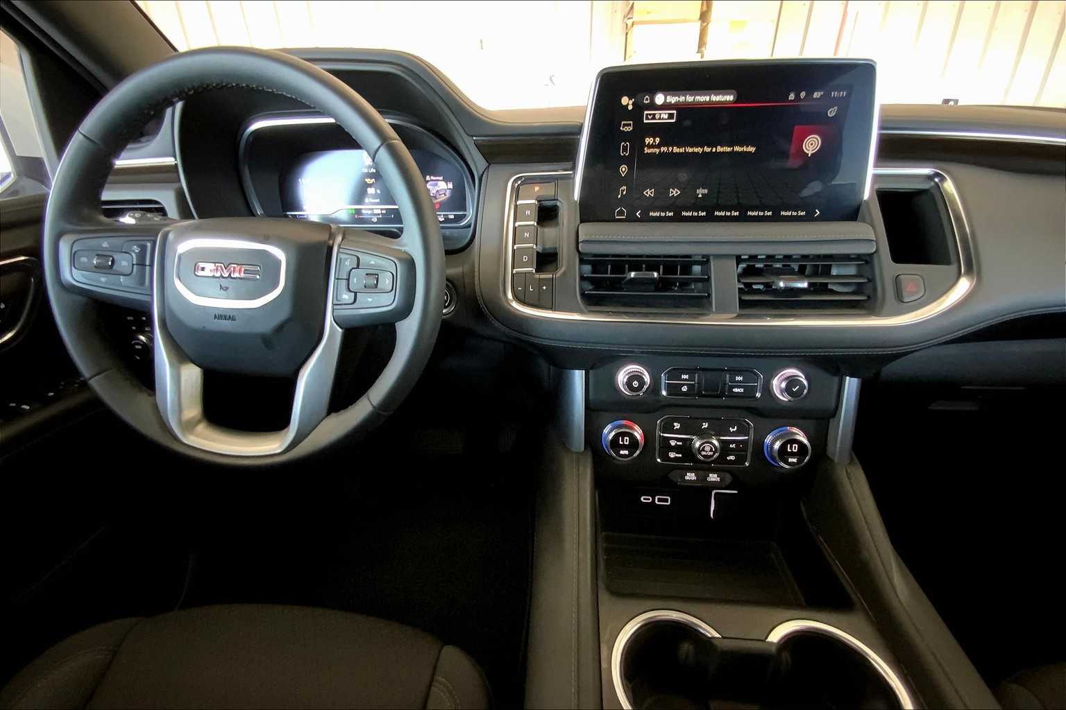 2024 Gmc Yukon SLE photo 14
