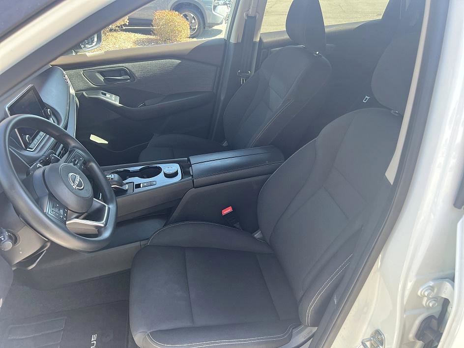 2023 Nissan Rogue S photo 14