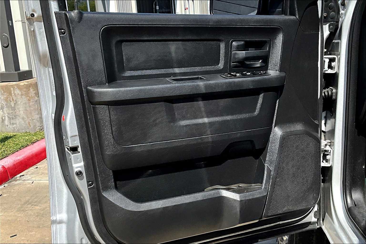 2015 Ram 1500 Tradesman photo 20