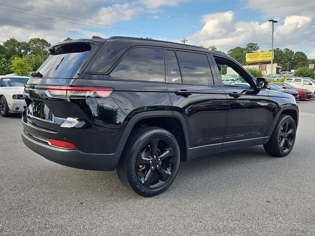 2023 Jeep Grand Cherokee Altitude X photo 2