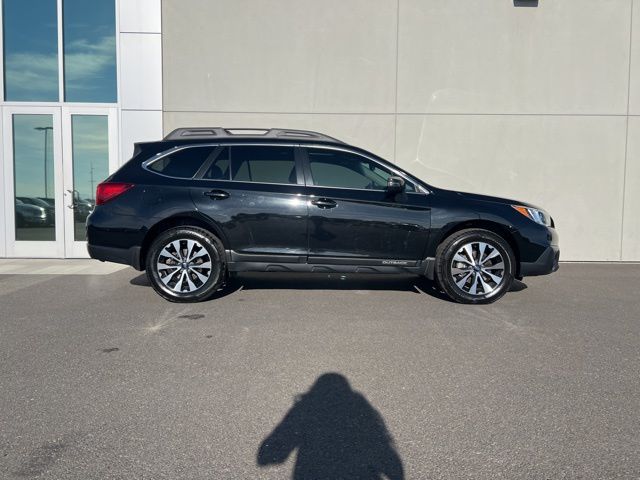 Used 2017 Subaru Outback Limited with VIN 4S4BSENC9H3429145 for sale in Sunnyside, WA