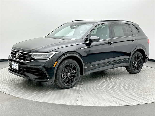 2022 Volkswagen Tiguan SE R-LINE BLACK