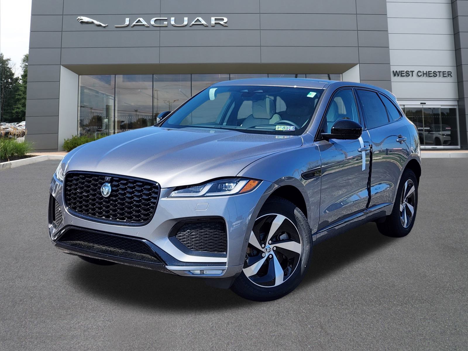 2026 Jaguar F-Pace R-Dynamic S's photo