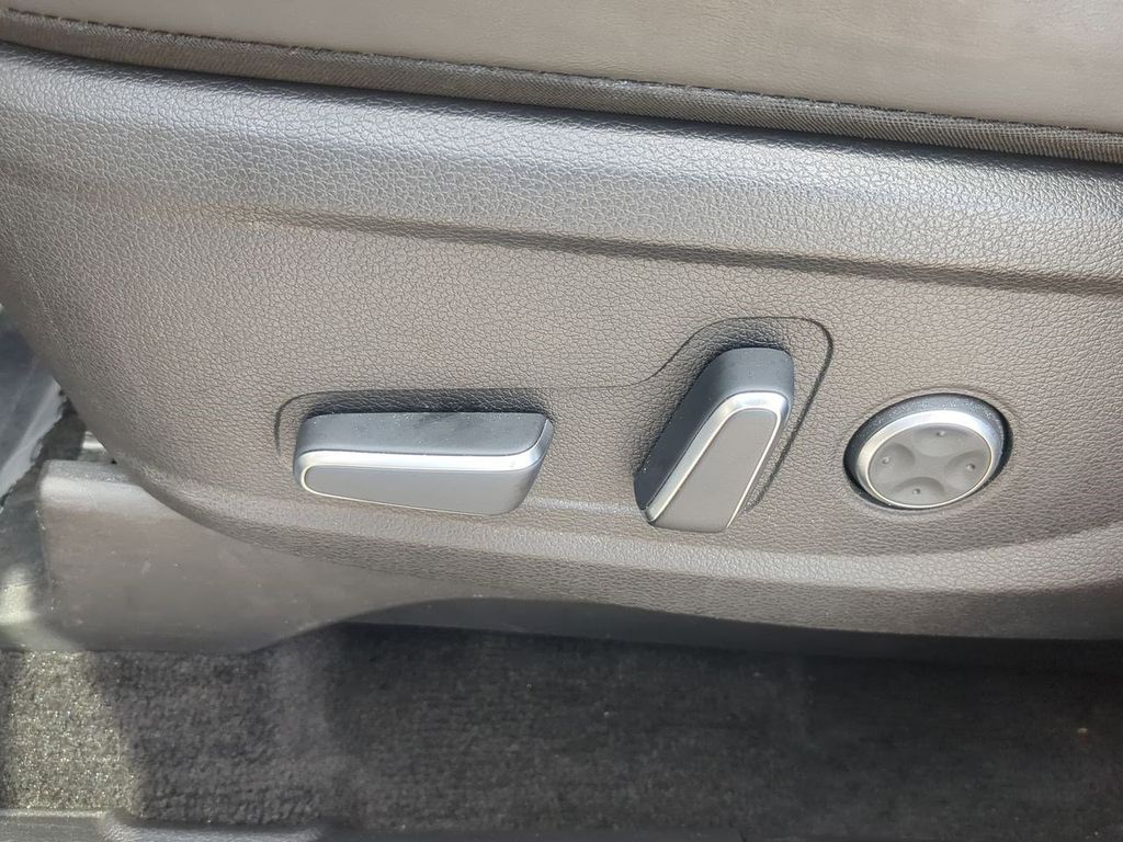 2023 Hyundai Palisade SEL photo 19