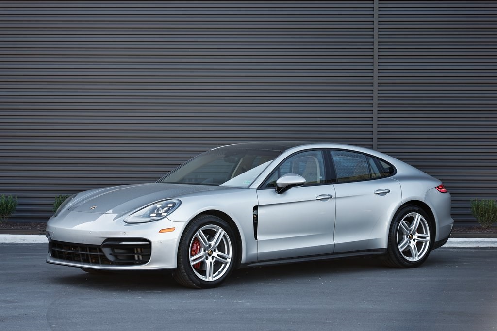 2021 Porsche Panamera Base's photo