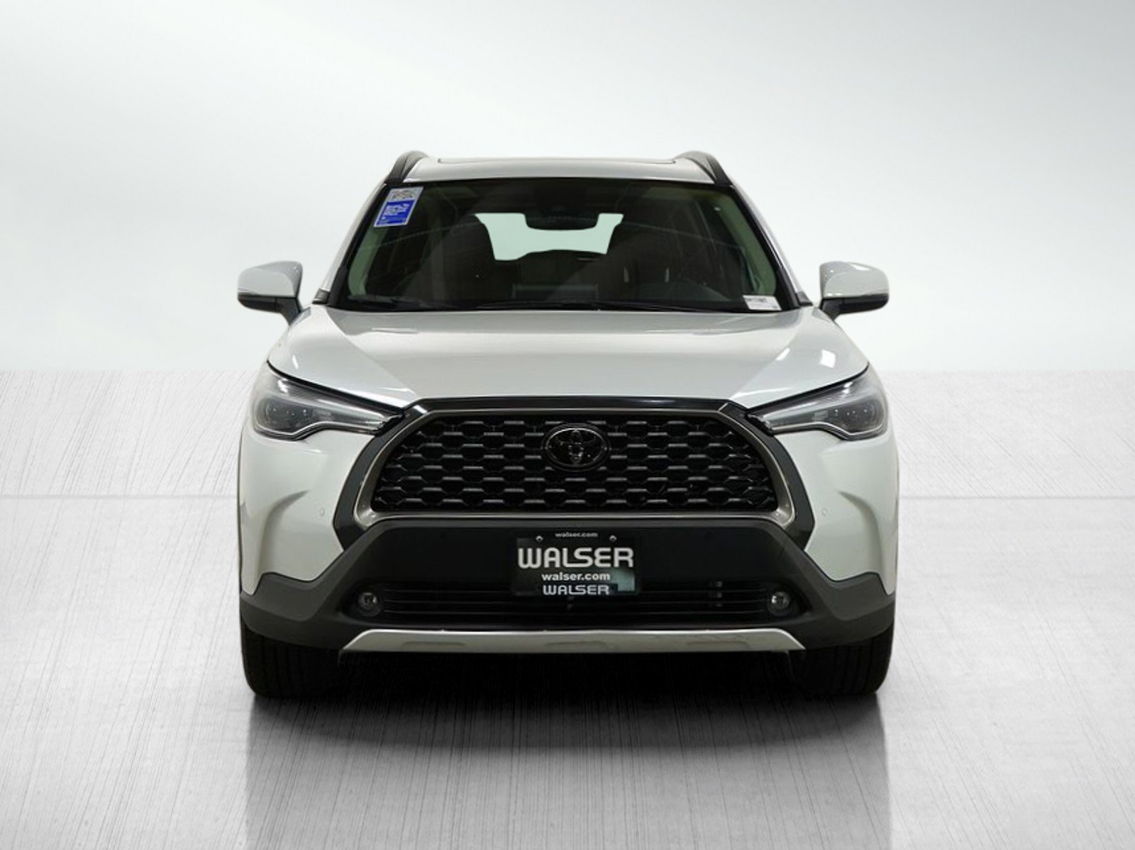 2022 Toyota Corolla Cross XLE photo 7