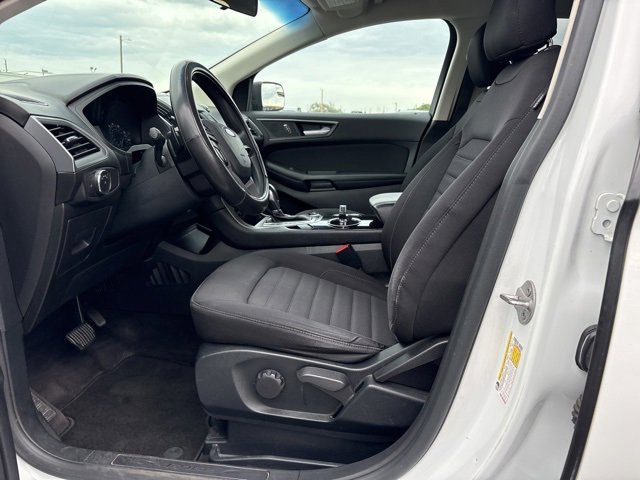 2016 Ford Edge SE photo 9
