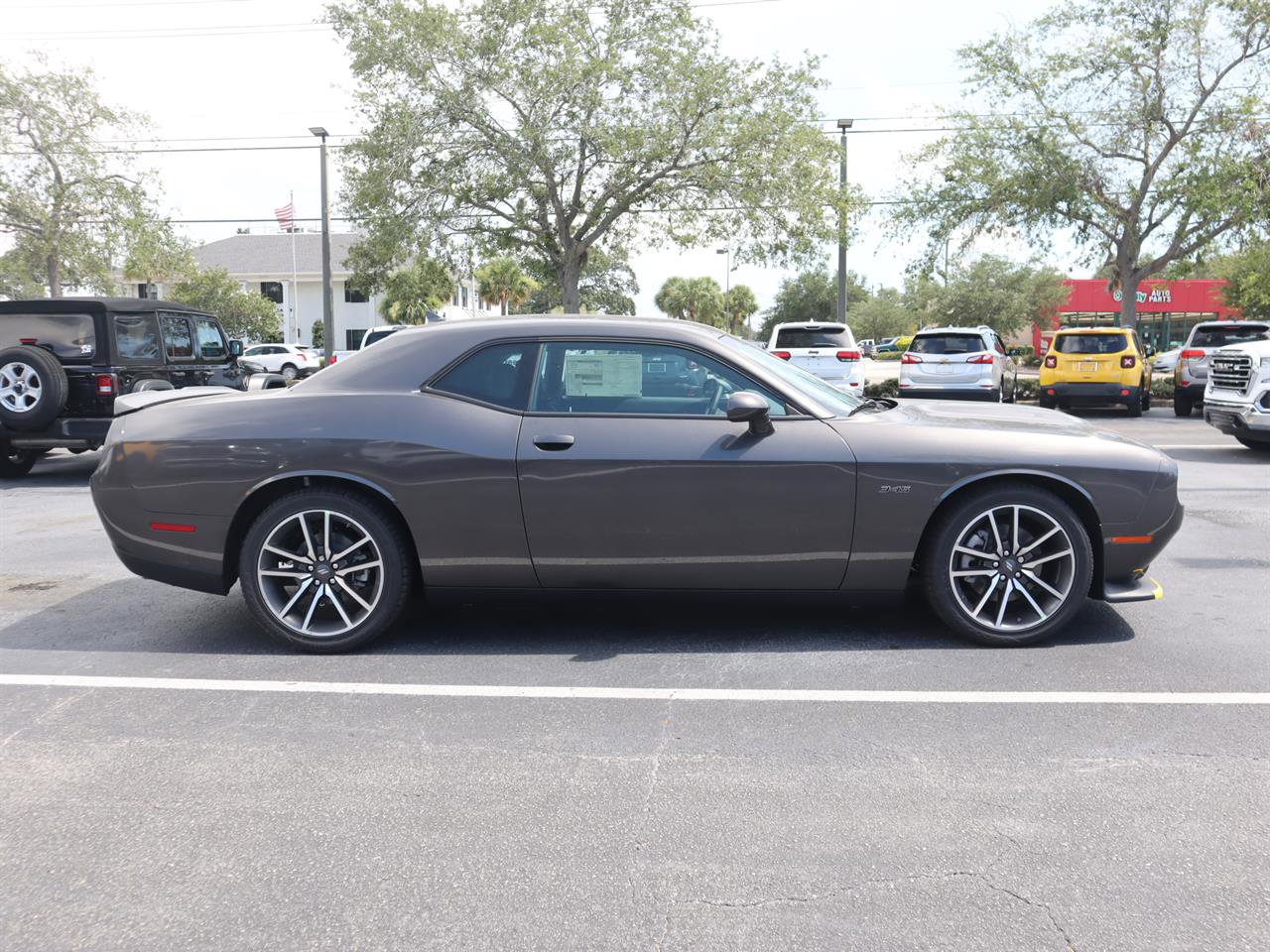 New 2023 Dodge Challenger R/T Coupe in Clearwater P0513 Dayton