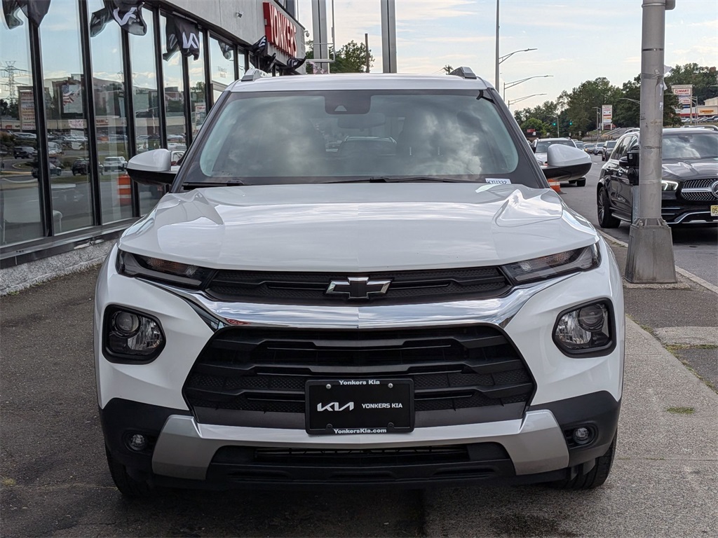 2023 Chevrolet Trailblazer LT photo 2
