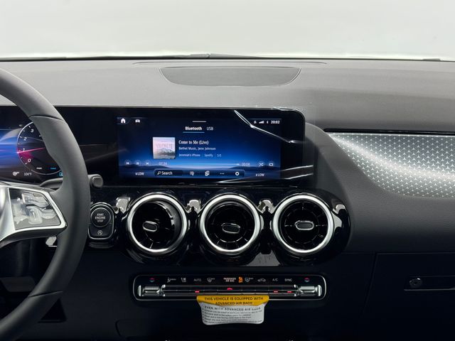 2026 Mercedes Benz GLA 250 photo 4