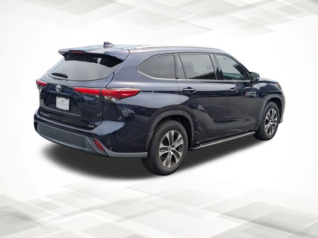 2022 Toyota Highlander XLE photo 4