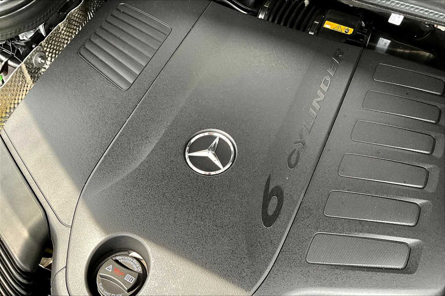2026 Mercedes Benz GLS 450 4MATIC photo 19